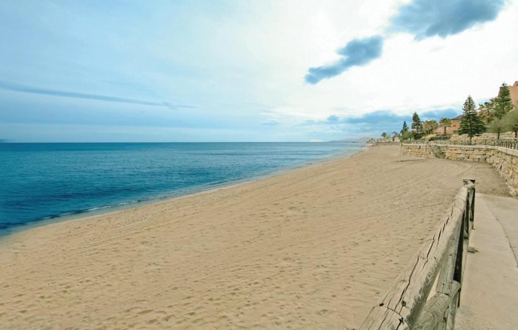 Penthouse On The Beachfront إِستيبونا المظهر الخارجي الصورة