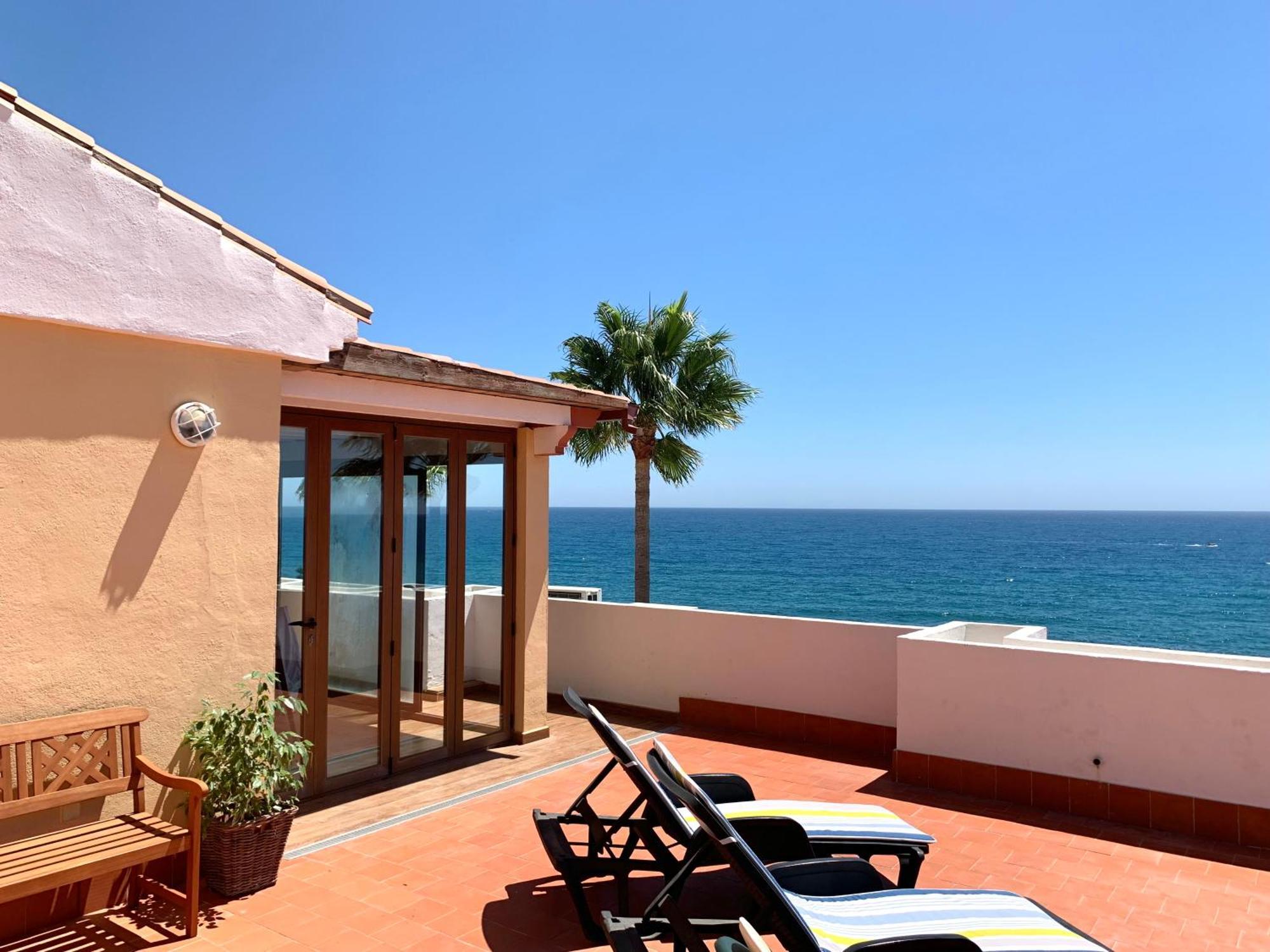 Penthouse On The Beachfront إِستيبونا المظهر الخارجي الصورة